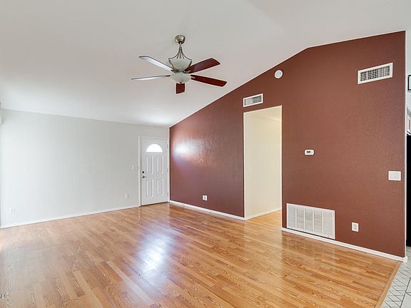 4th image of 1210 W Myrna Ln