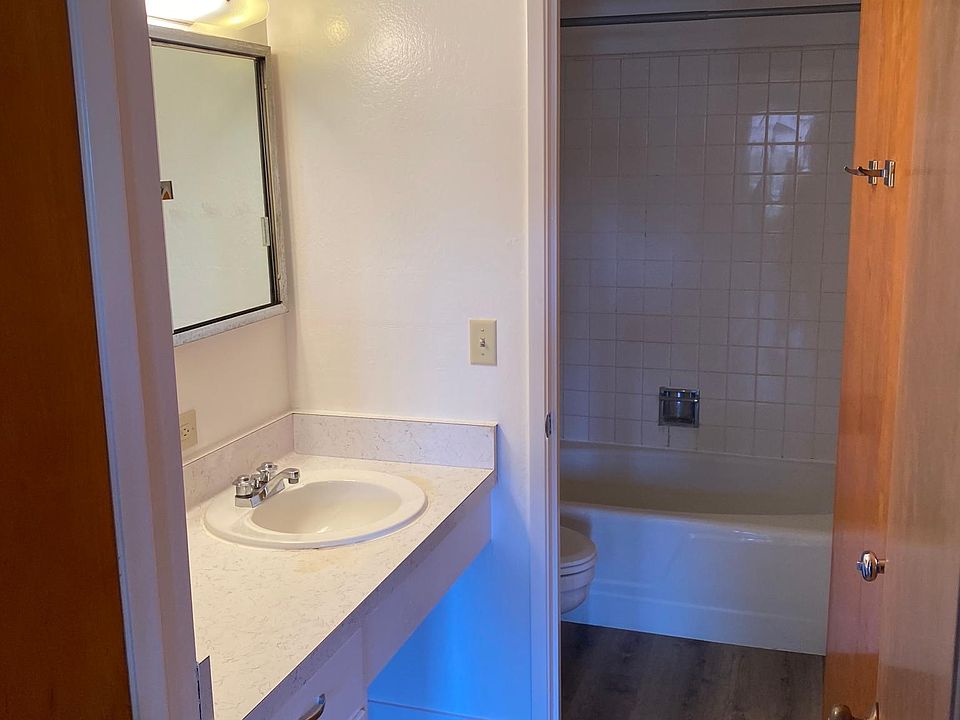 1st image of 1221 S El Camino Real #109
