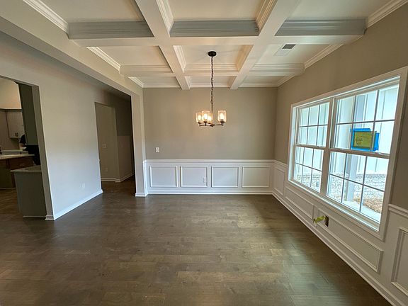 3rd image of 1108 Southall Ln