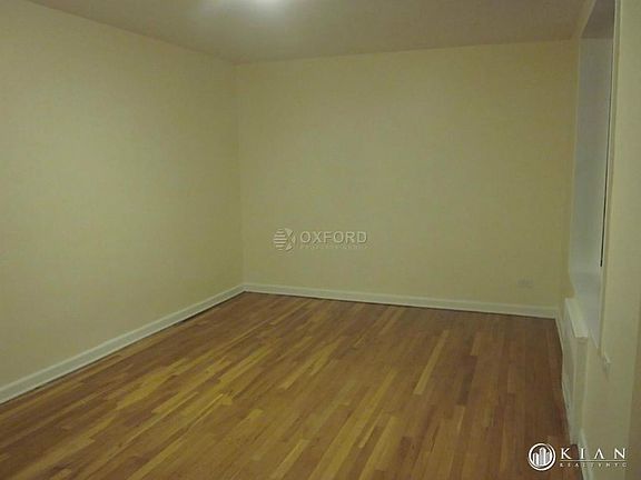 3rd image of 3415 Parsons Blvd APT 4MM