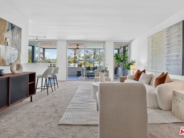 8701 Delgany Ave Unit 216, Los Angeles, CA 90293