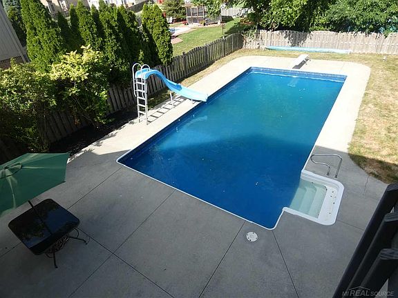 2nd image of 46831 Middle Brook Dr