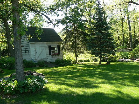 3rd image of 14728 Emery Ln