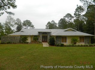 21011 Longacre Dr, Dade City, FL 33523
