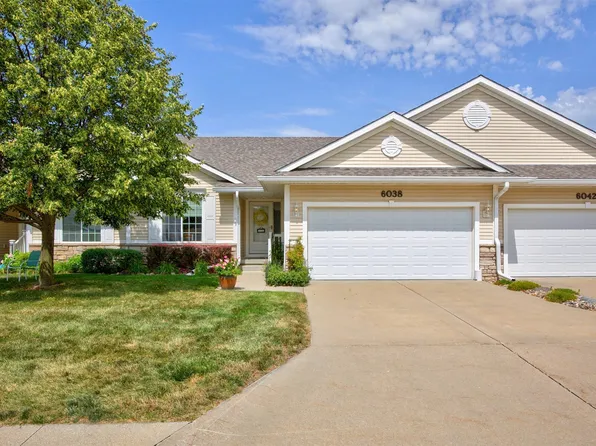6038 Pinewood Ct, Johnston, IA 50131
