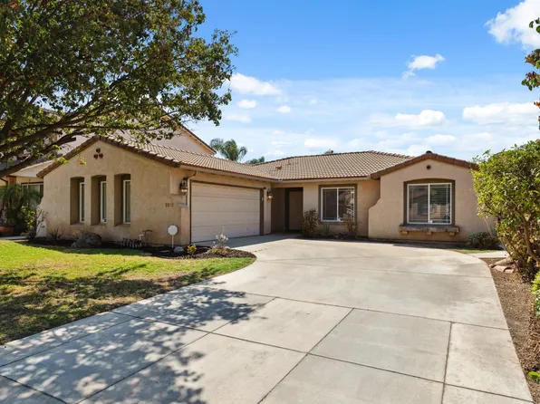 2241 W San Lucia Court, Porterville, CA 93257