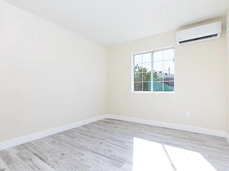 11602 Lull St #11602 — Photo 1