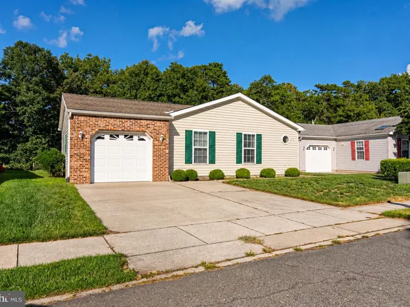287 Pebble Beach Dr, Mays Landing, NJ 08330