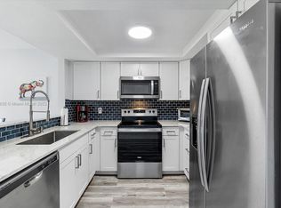 9500 SW 3rd St #106, Boca Raton, FL 33428