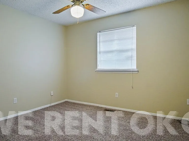 6415 N Peniel Ave — Photo 20