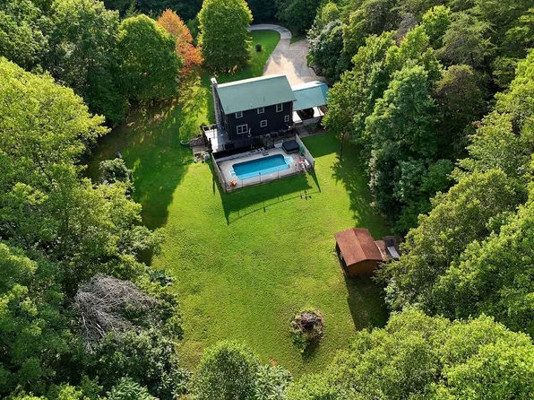 3920 Blackberry Rd, Bassett, VA 24055