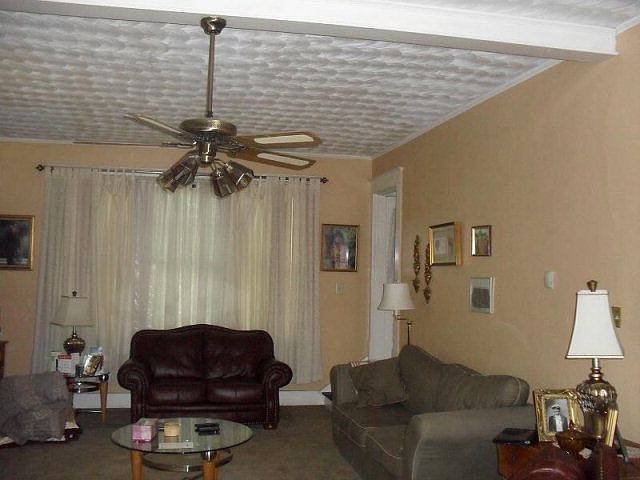 2nd image of 1210 Harris St