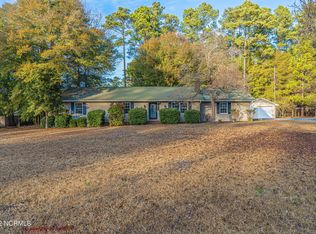 805 Barnell Dr, Aberdeen, NC 28315