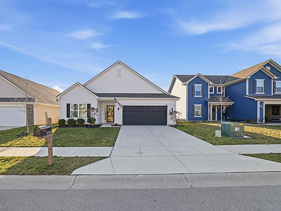 2nd image of 4726 Amber Wood Ln