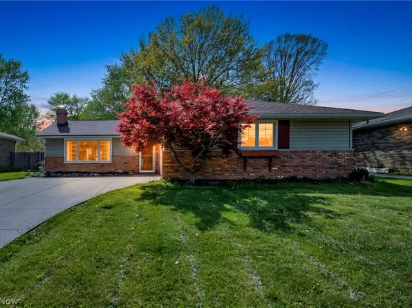 7850 E Linden Ln, Parma, OH 44130
