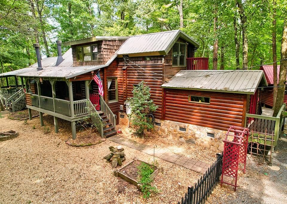 1st image of 25 Briar Creek Dr