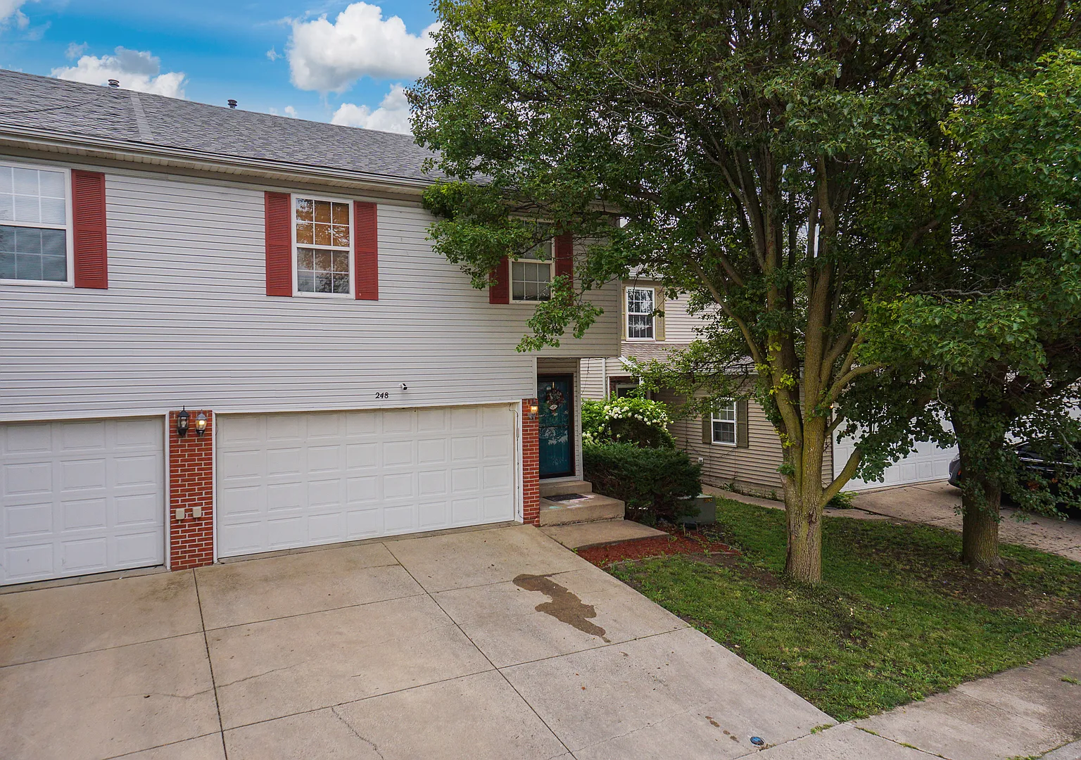 3 bed, 1756 sqft, $1,995 — Photo 2