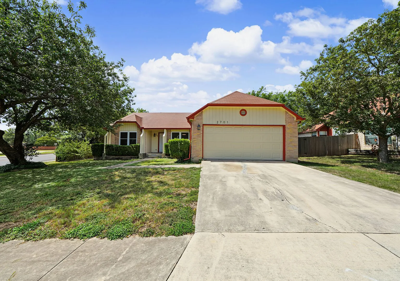 Fully Remodeled Single-Story Home in Schertz - Realtor Commission: $500 — Photo 2