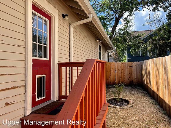 5th image of 3234 Vincennes Pl