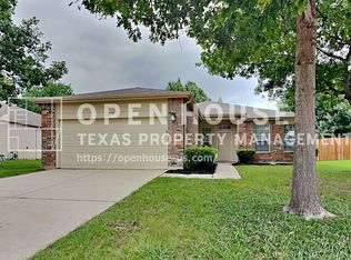 1317 Eagle Wing Ln, Denton, TX 76210