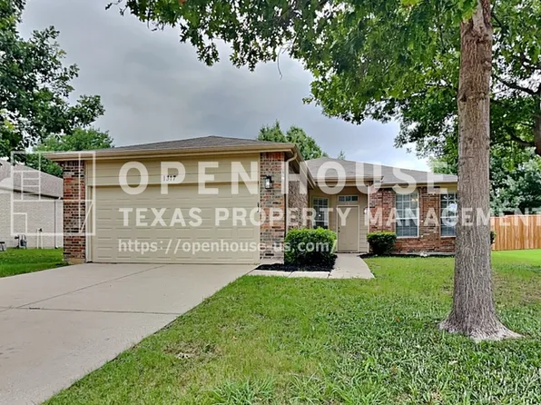 1317 Eagle Wing Ln, Denton, TX 76210