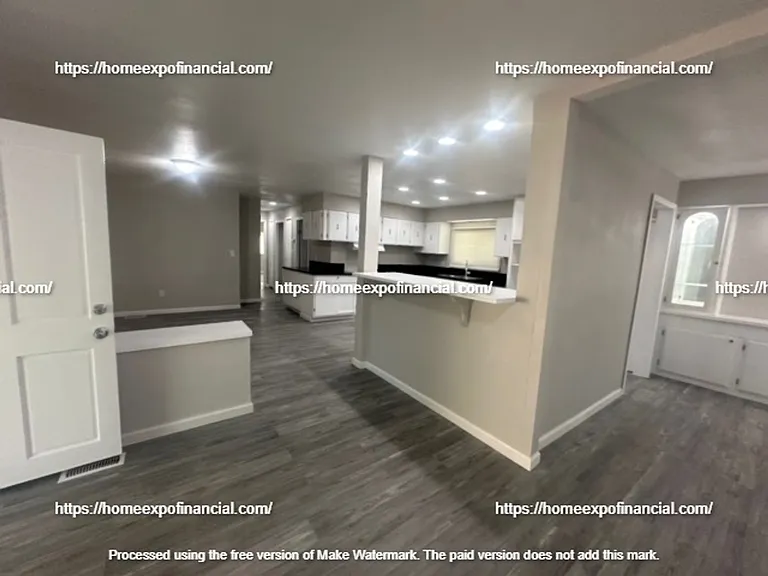 978 Bettina Way — Photo 12