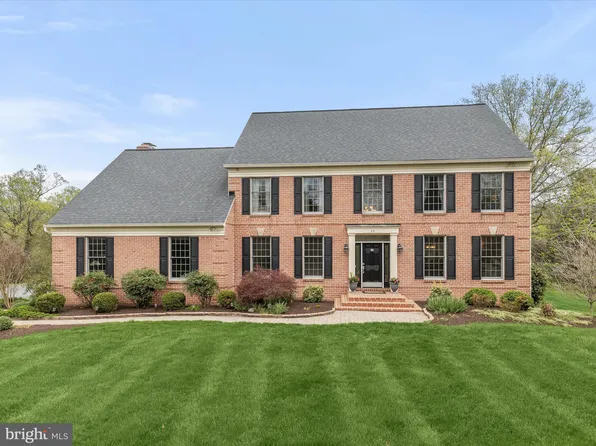 23 Manor Knoll Ct, Baldwin, MD 21013