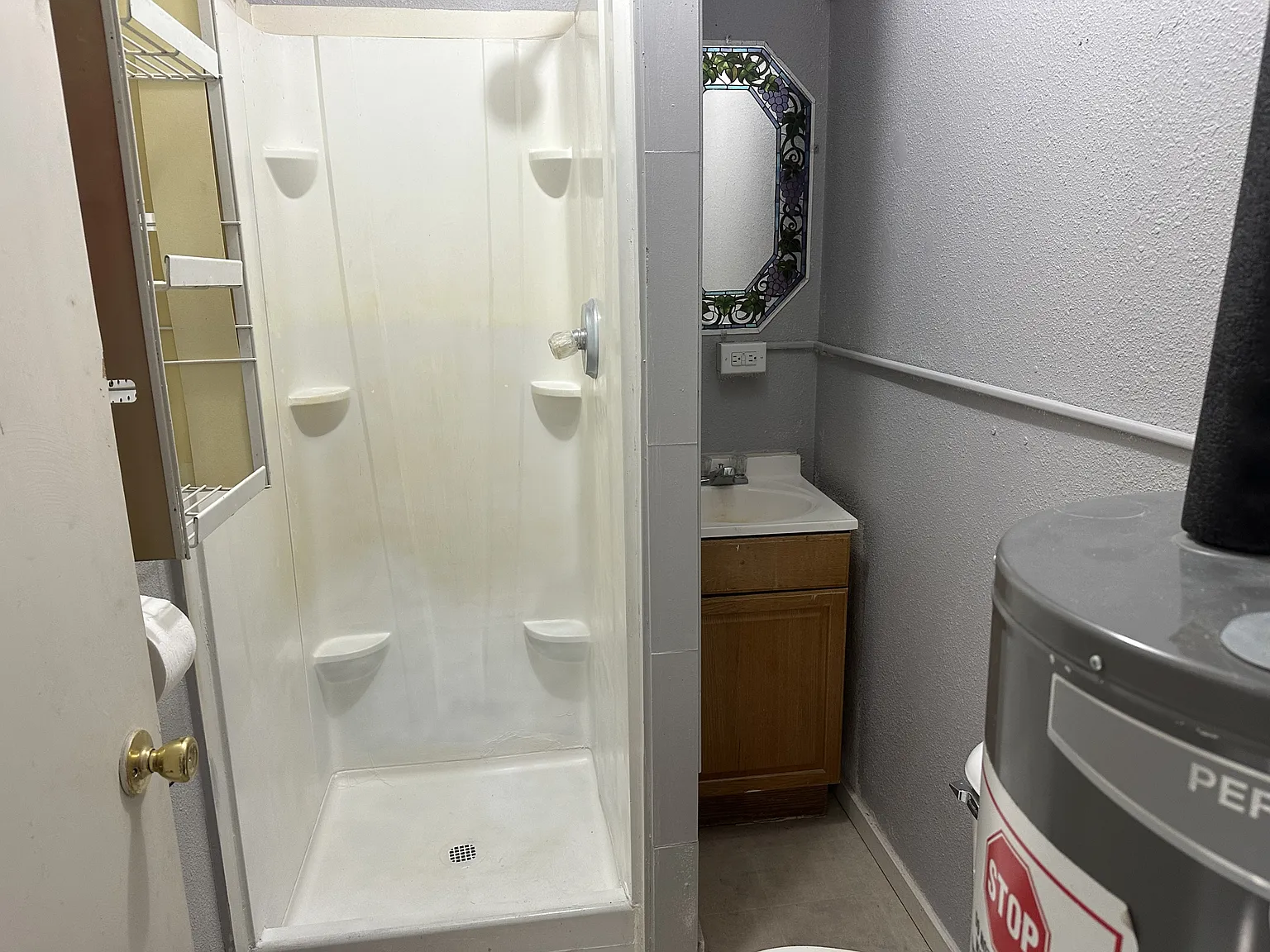 758 W G Road Cabin - - — Photo 3