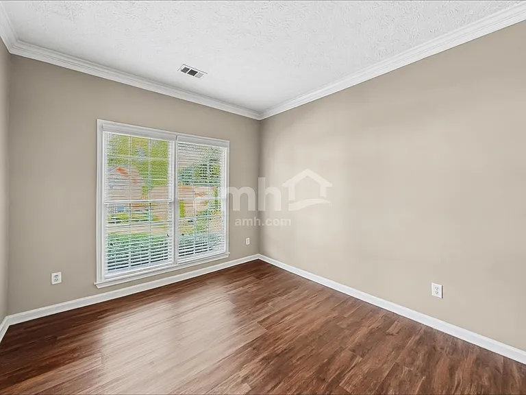2175 Carlysle Cove Dr — Photo 18