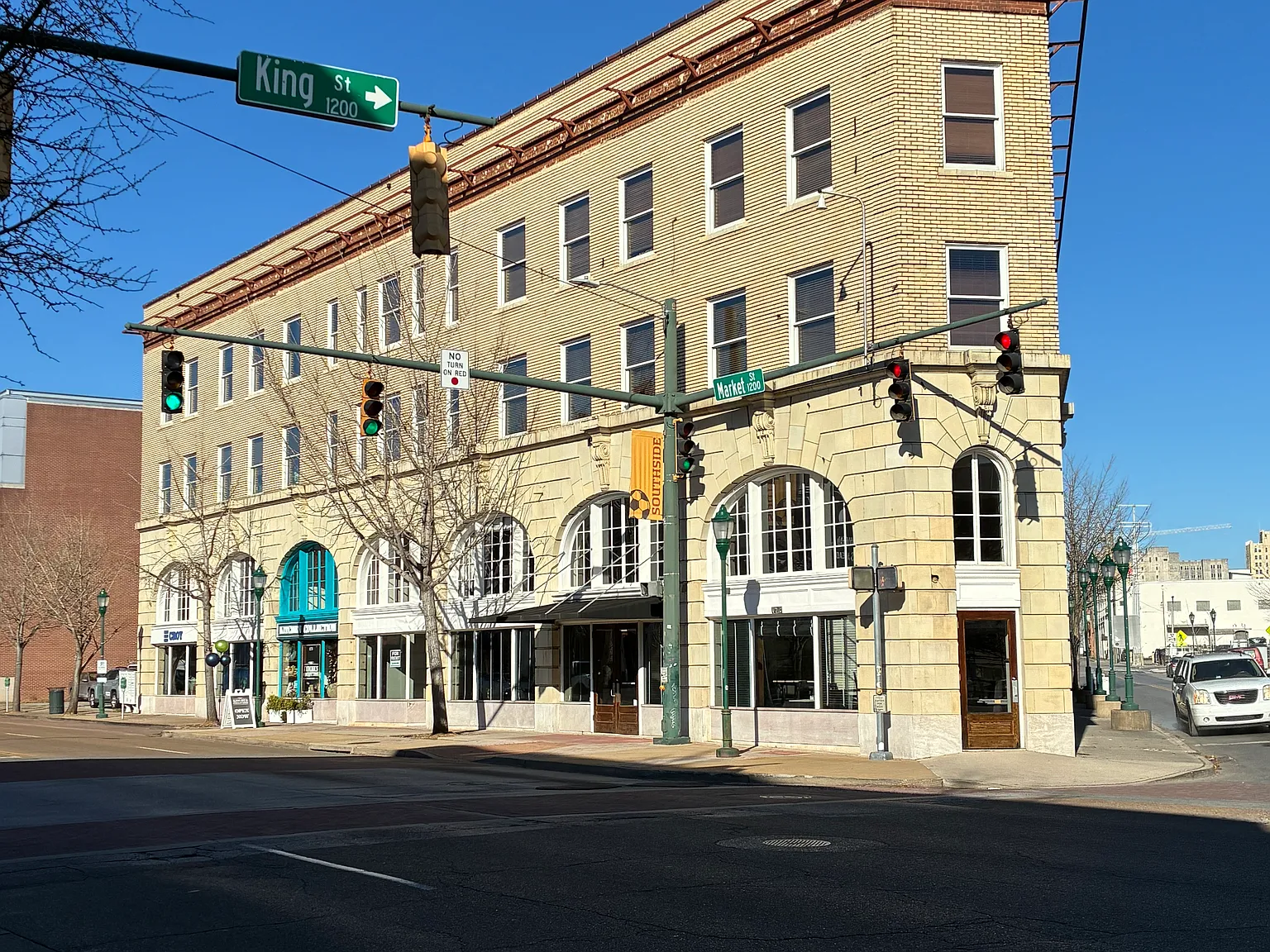1 bed, 940 sqft, $1,400 — Photo 1