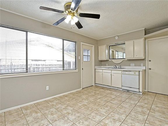 5th image of 10001 Quail Hutch Dr #A