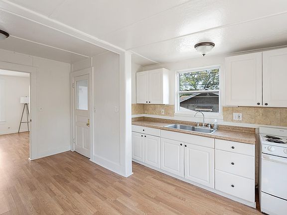 2nd image of 2417 3rd Ave N