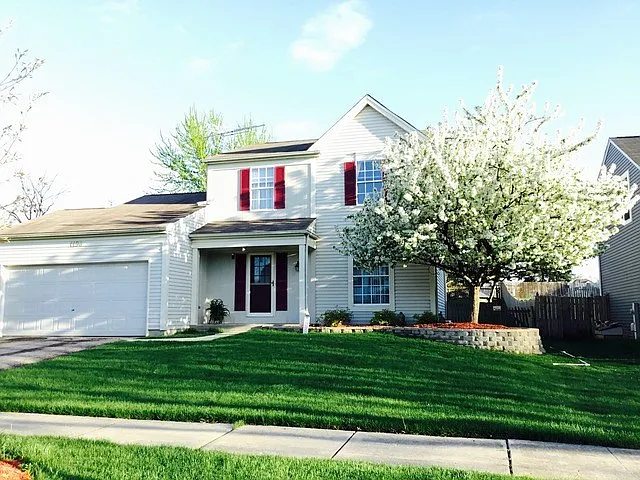 1190 Hyannis Cir photo 1