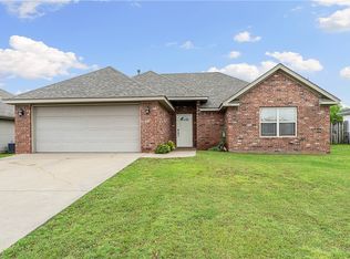 801 SW Castlewood St, Bentonville, AR 72712
