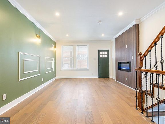 4th image of 2965 Janney St