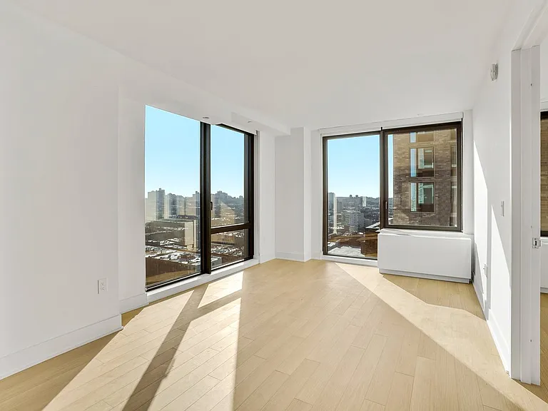 662 Pacific St #19B — Photo 5