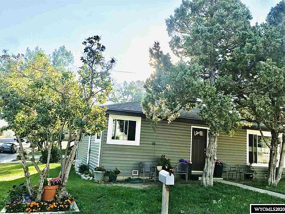 2nd image of 401 Mackenzie Dr