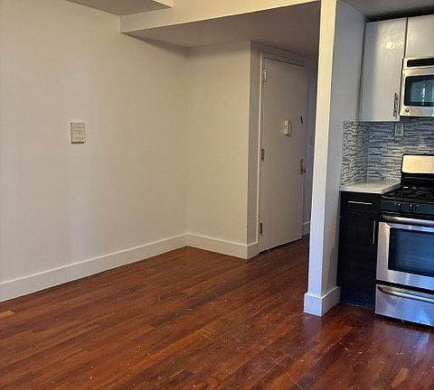 4th image of 818 Prospect Pl APT 4