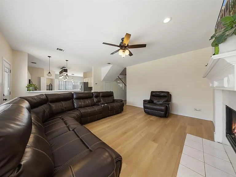 4216 Mulberry Dr — Photo 14