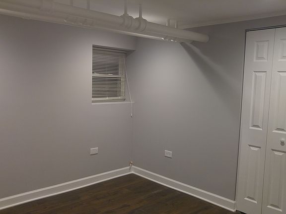 4th image of 4019 W Barry Ave #G