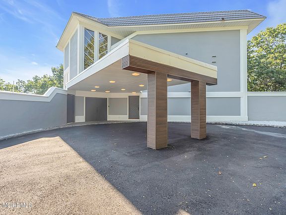 3rd image of 401 Overlook Drive