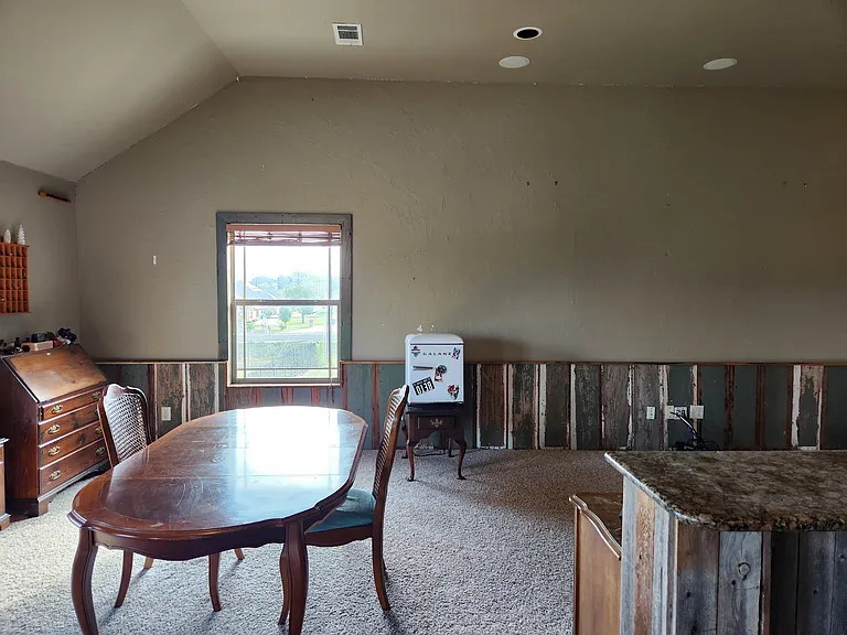 2690 N Stodghill Rd — Photo 8