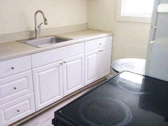 5th image of 803 N Grandview Ave #803