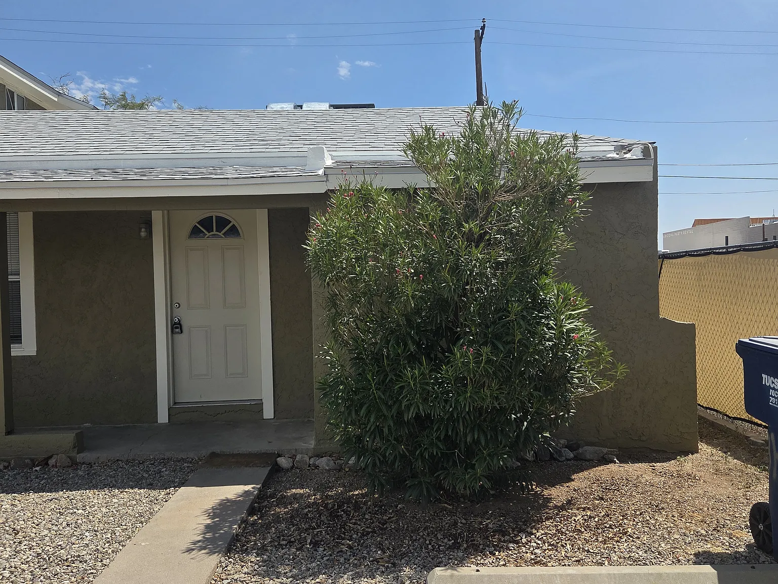 1 bed, 450 sqft, $995 — Photo 3