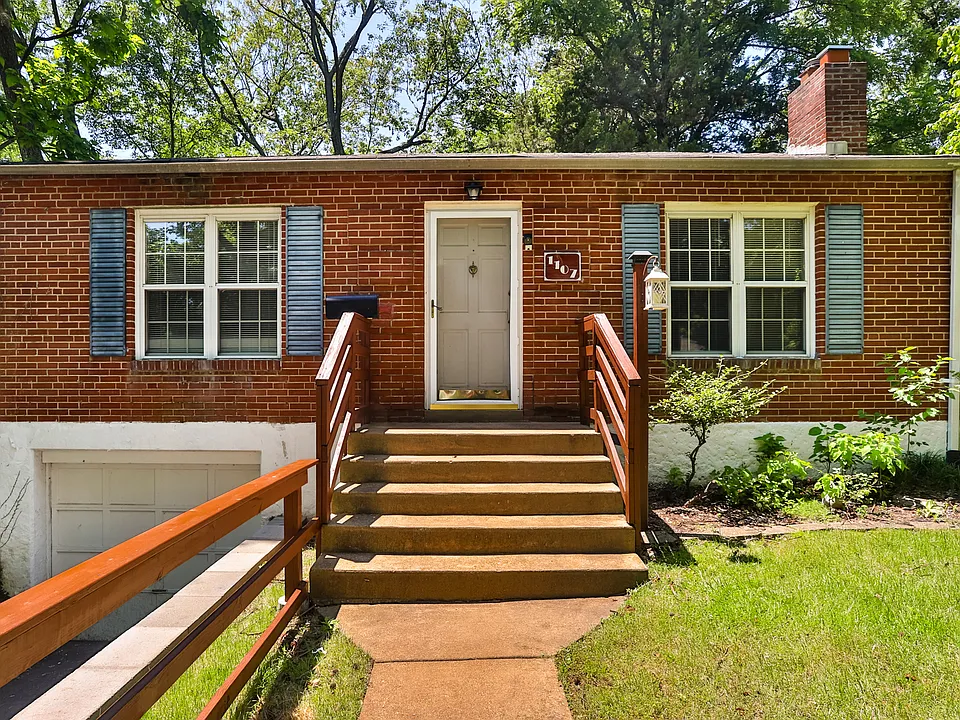 1107 Sturgis Dr