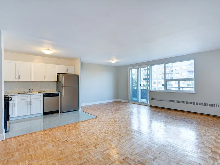 385 Gibb St — Photo 36