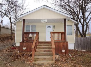 1011 S 10th St, Atchison, KS 66002