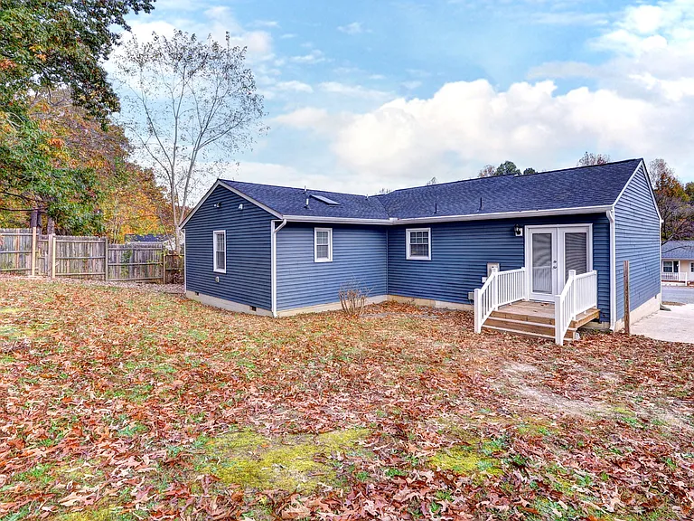 9106 Lost Forest Dr — Photo 26