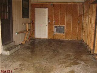 3rd image of 901 Sommerset Dr