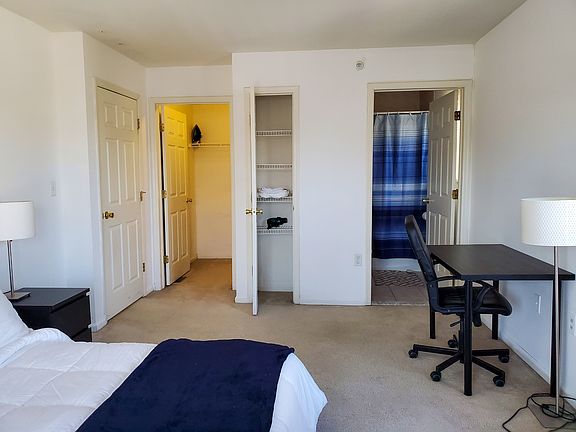 4th image of 889 Green St APT 203-1